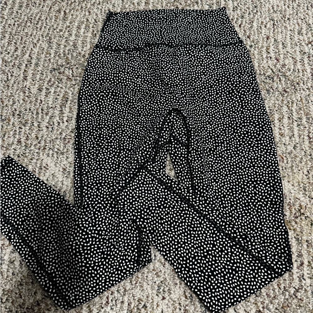 Buff Bunny legacy Leggings - Brand New